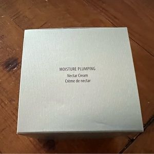 AMOREPACIFIC Moisture Plumping Nectar Cream Face Moisturizer